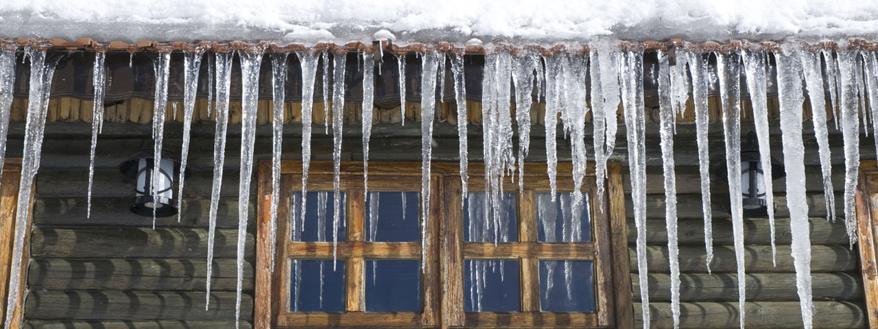 Spray foam prevents ice dams by providing proper insulation in Miami attic spaces Spray foam prevents ice dams by providing proper insulation in Miami attic spaces